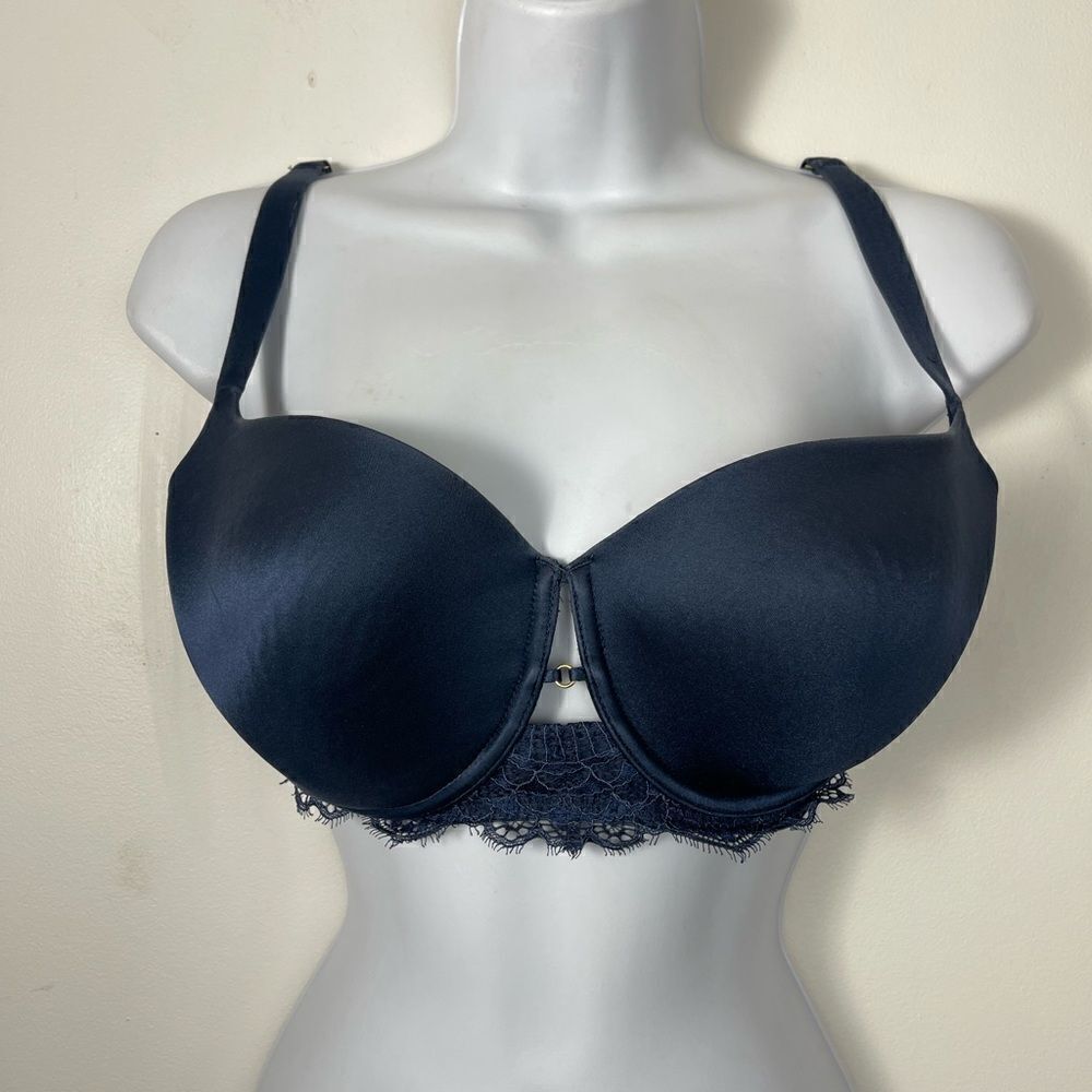 La Seuza Size 32DDD Navy Lace Bra!